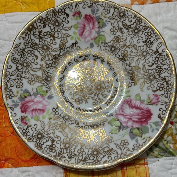 Collingwoods Vintage Teacup & Saucer #417 Pink Rose Gold Print White Bone China - Picture 2 of 5